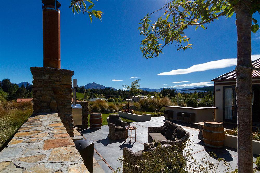 Alpine Peaks Apartment Wanaka Exterior photo