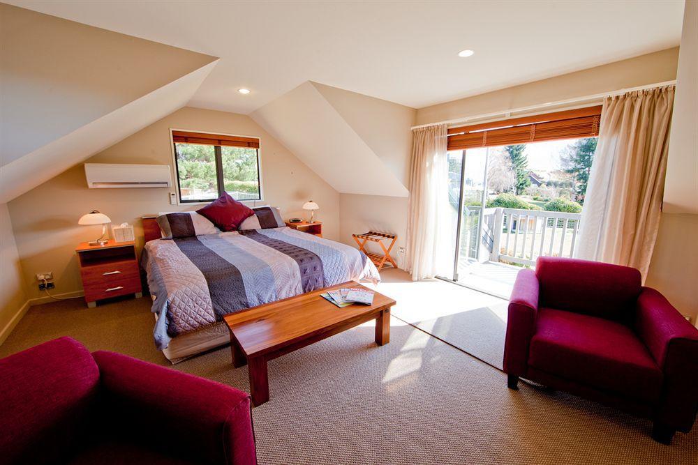 Alpine Peaks Apartment Wanaka Exterior photo