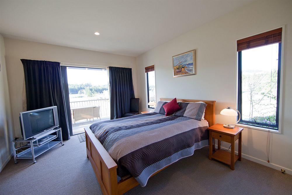 Alpine Peaks Apartment Wanaka Exterior photo